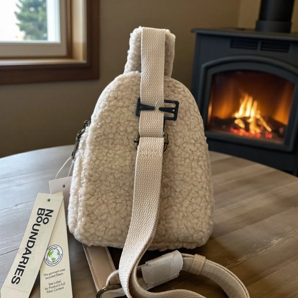 No Boundaries Soft Faux Sherpa‎ Kid's Sling Backpack Eco Friendly NWT